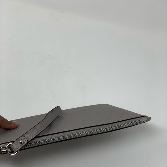 HP💜Michael kors jet set travel lg wristlet pearl - Picture 5 of 8